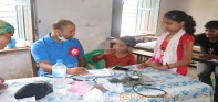 शिविरमा बृद्धबृद्धा देखि युबाले लिए निशुल्क स्बास्थ सेवा